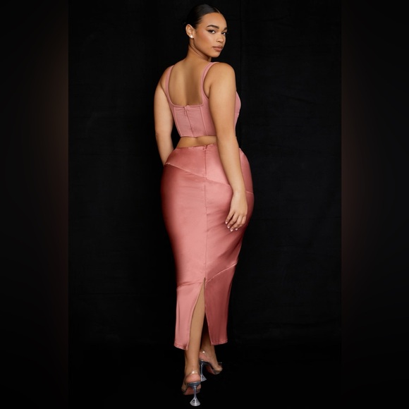 House of CB Colette skirt in Rose Satin (NWT) - Picture 10 of 10